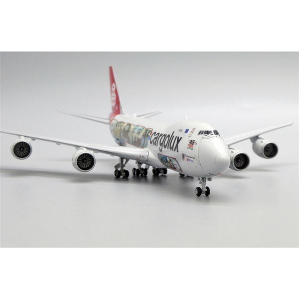 Model B747 Cargolux "Cutaway" 1:400