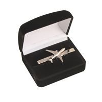 Spona Boeing 777, stříbrná